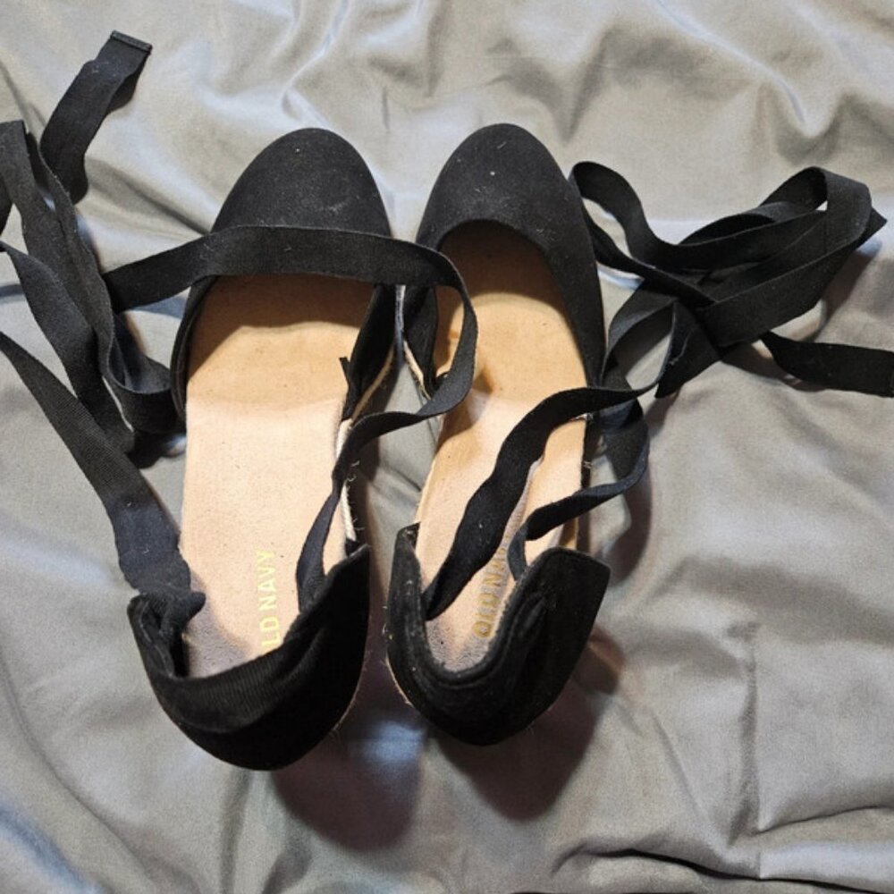 Buckle, size 7.5 Heels